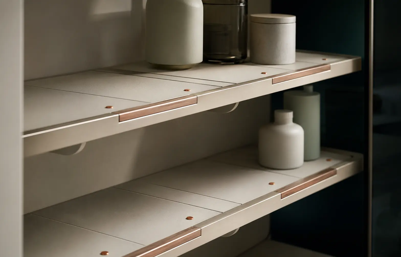 A refined AVYRE concept with modular surfaces and warm metal details